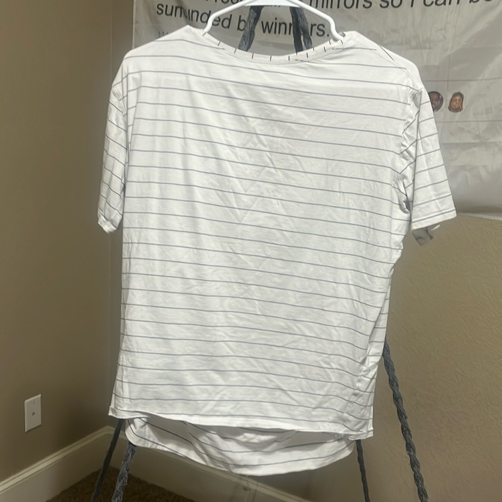lulu lemon t shirt